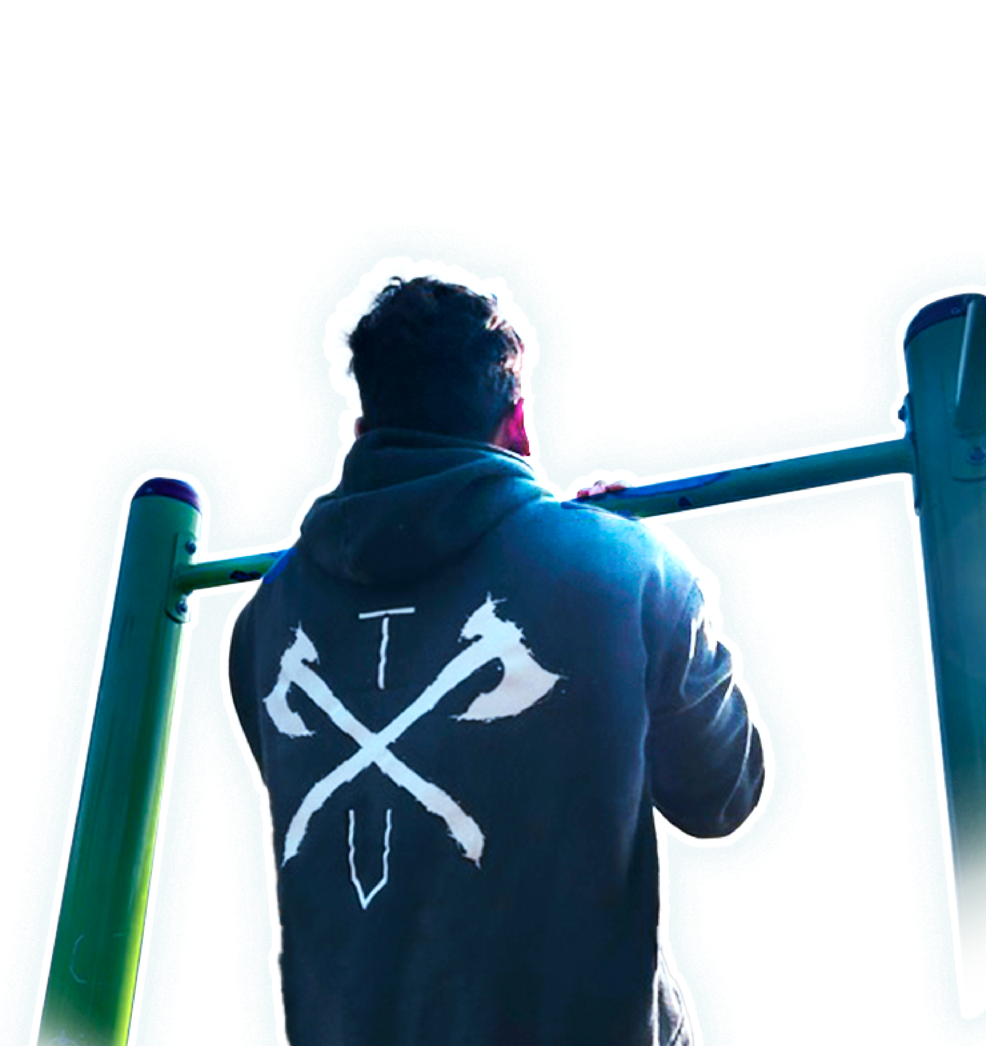 Instructor haciendo pull-ups